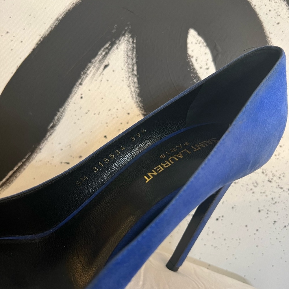 Saint Laurent Blue Seude Heels - Picture 3 of 9